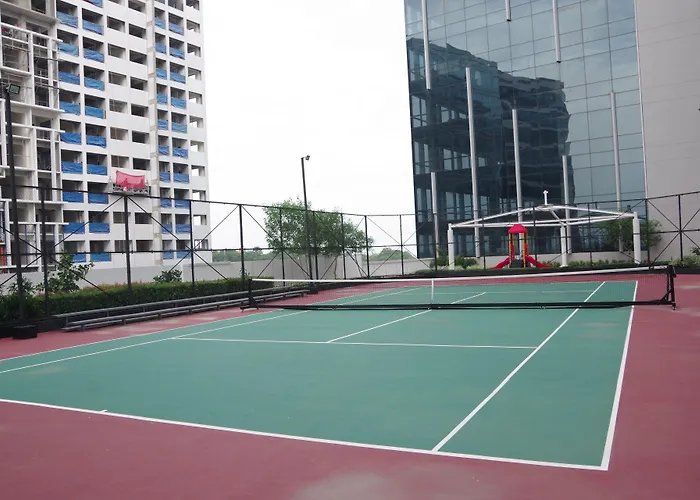 One Pacific Aparthotel 4*